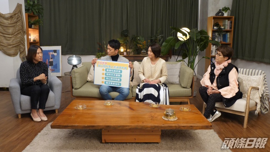 嘉年和嘉琪在節目中會訪問醫生及嘉賓，這集嘉賓有鍾慧冰。